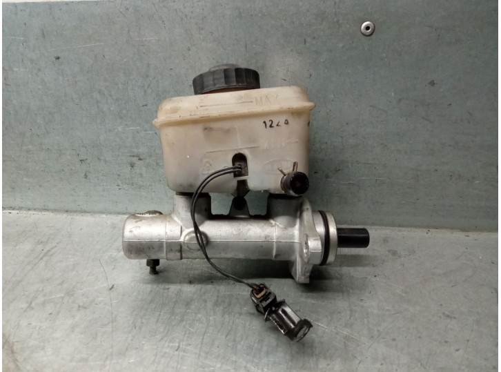 Recambio de bomba freno para kia shuma ii 1.6 cat referencia OEM IAM 0K2N343950A 0K2N343950A 