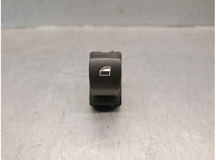 Recambio de mando elevalunas trasero izquierdo para bmw x3 (e83) 2.0 sd referencia OEM IAM 3448654 61313448654 