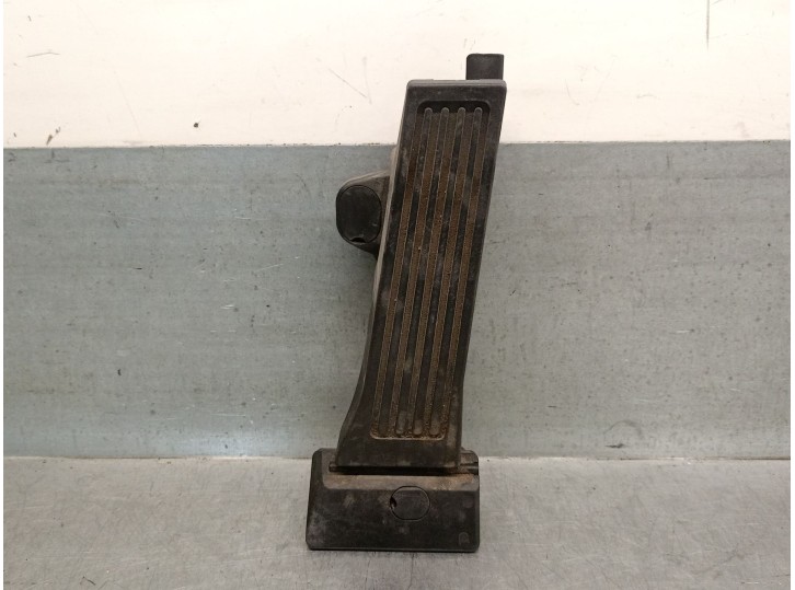 Recambio de potenciometro pedal para hyundai tucson (tl, tle) 1.7 crdi referencia OEM IAM 32700B1000 32700B1000 