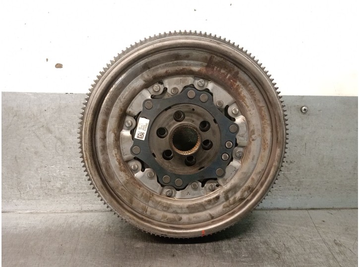 Recambio de volante motor para audi q3 (f3b) 35 tdi referencia OEM IAM 04L105266AD 04L105266AD LUK