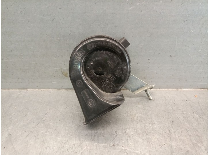 Recambio de claxon para bmw x3 (e83) 2.0 sd referencia OEM IAM A046466 61337195894 BOSCH