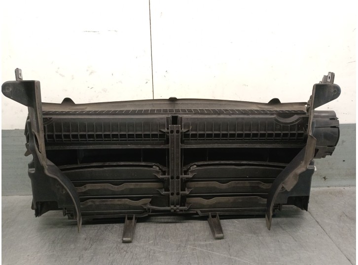 Recambio de panel frontal para bmw x3 (e83) 2.0 sd referencia OEM IAM 51743415851 51743415851 