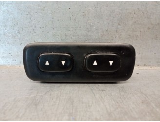 Recambio de mando elevalunas delantero derecho para hyundai accent (x3) 1.5 12v cat referencia OEM IAM 9357022000 9357022000 