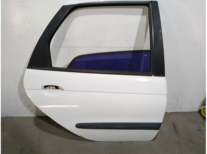 Recambio de puerta trasera derecha para renault scenic (ja..) 1.9 dti diesel referencia OEM IAM 7751472140 7751472140 