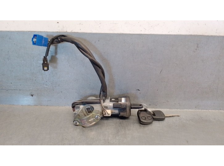 Recambio de conmutador de arranque para subaru forester s10 (sf) 2.0 cat referencia OEM IAM 88213FC000 88213FC000 DENSO