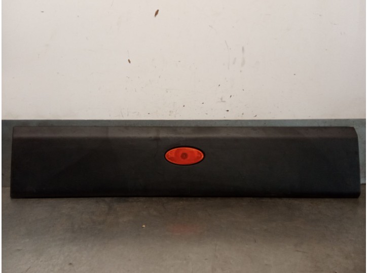 Recambio de moldura para opel movano b kasten/combi 2.3 cdti referencia OEM IAM 768F20003R 93197647 