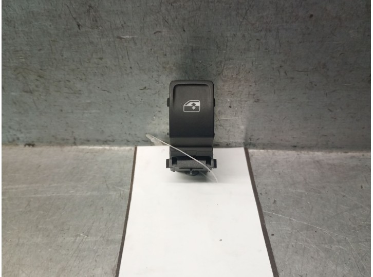 Recambio de mando elevalunas delantero derecho para cupra leon sp kl / cfducax0 1.5 leon sp e-hybrid200 referencia OEM IAM 5G095