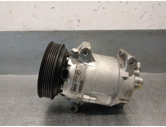 Recambio de compresor aire acondicionado para renault megane ii berlina 5p 1.5 dci diesel referencia OEM IAM 7711135105 77111351