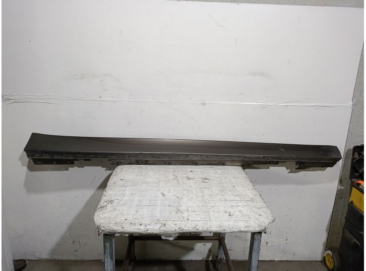 Replacement side skirt for bmw 3 series saloon (f30) 318d OEM IAM reference 51777312752 51777312752 