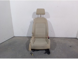 Replacement front right seat for Volkswagen Golf V (1K1) 1.9 TDI 4Motion OEM IAM reference 1K3881106D 