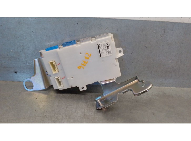 Recambio de modulo electronico para mazda 3 (bl) 1.6 mzr cd (bl14) referencia OEM IAM BHB967560A BHB967560A 