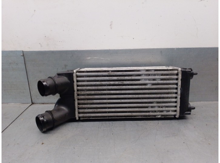Recambio de intercooler para peugeot partner kasten 1.6 16v hdi referencia OEM IAM 9682434580 0384L9 VALEO