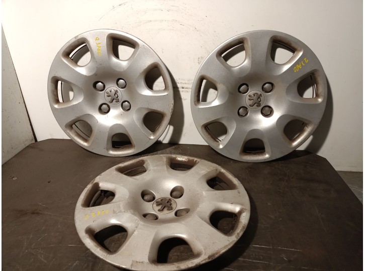 Recambio de tapacubos para peugeot partner kasten 1.6 16v hdi referencia OEM IAM 9681448780 R15 