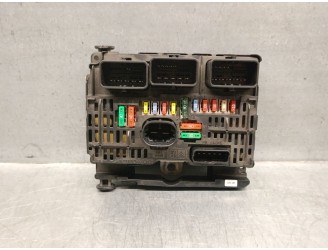 Recambio de caja reles / fusibles para peugeot 407 2.2 cat referencia OEM IAM BSML0200 SIEMENS