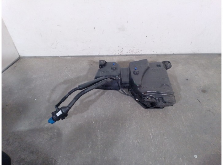 Recambio de deposito combustible para audi q3 (f3b) 35 tdi referencia OEM IAM 5QF131877L 5QF131877L 