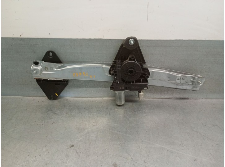 Recambio de elevalunas delantero izquierdo para dacia sandero iii 1.0 tce 90 referencia OEM IAM 807210484R 807210484R 