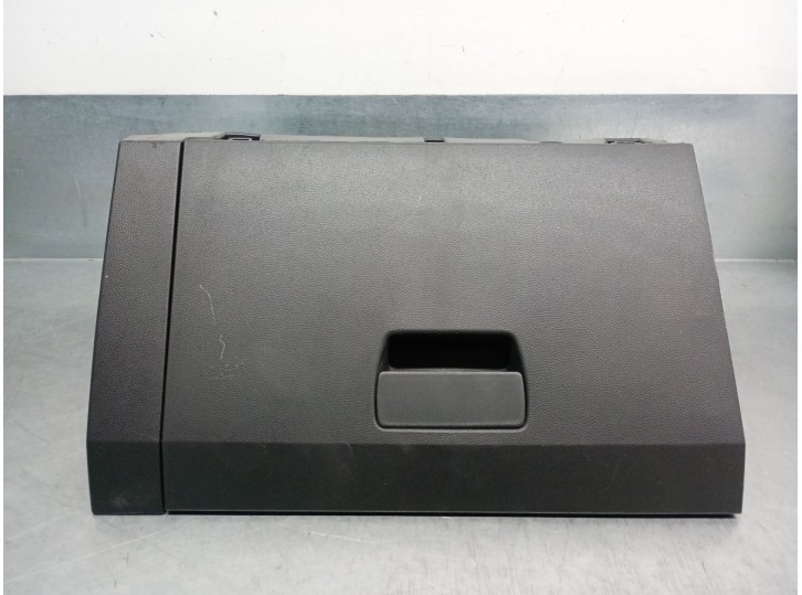 Recambio de guantera para dacia sandero iii 1.0 tce 90 referencia OEM IAM 685009119R 685008544R 