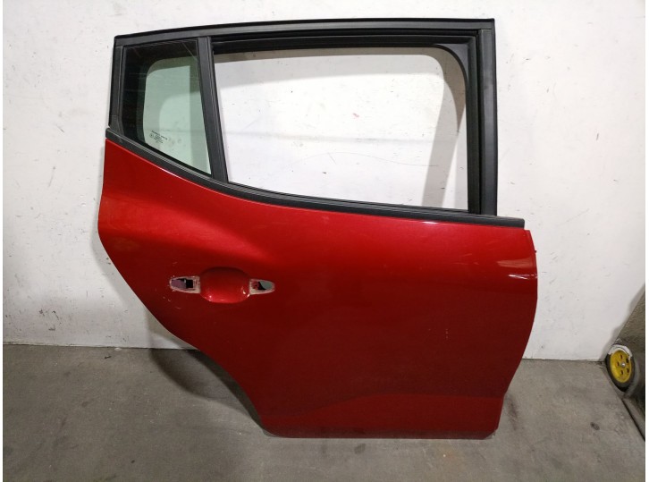 Recambio de puerta trasera derecha para dacia sandero iii 1.0 tce 90 referencia OEM IAM 821002247R 821002247R 