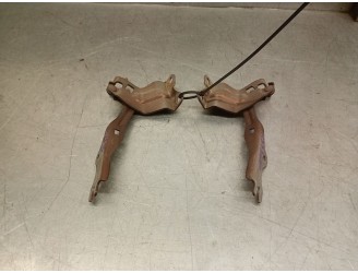 Recambio de bisagra capot para mazda 3 (bl) 1.6 mzr cd (bl14) referencia OEM IAM BBM252410B BBM252410B 