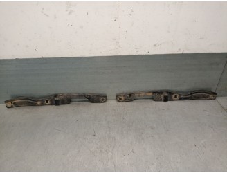 Recambio de refuerzo paragolpes delantero para subaru forester s10 (sf) 2.0 cat referencia OEM IAM 57798FC000 57798FC000 