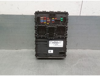 Recambio de caja reles / fusibles para ford puma 1.0 ecoboost cat referencia OEM IAM LU5T15604EJF LU5T15604EJF 