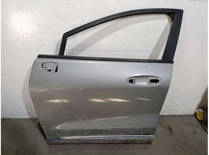 Recambio de puerta delantera izquierda para ford puma 1.0 ecoboost cat referencia OEM IAM 2405130 2405130 
