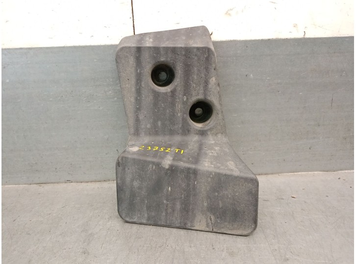 Recambio de guardabarros trasero para dacia sandero iii 1.0 tce 90 referencia OEM IAM 767M92440R 767M92440R 