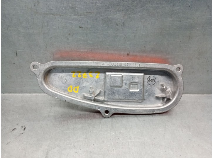 Recambio de centralita faros xenon para dacia sandero iii 1.0 tce 90 referencia OEM IAM VP00218061  