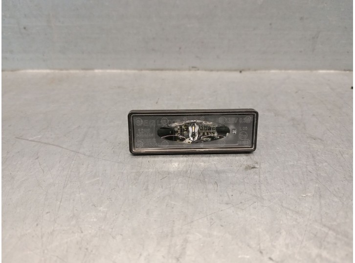 Recambio de piloto matricula para dacia sandero iii 1.0 tce 90 referencia OEM IAM 265101139R 265101139R 