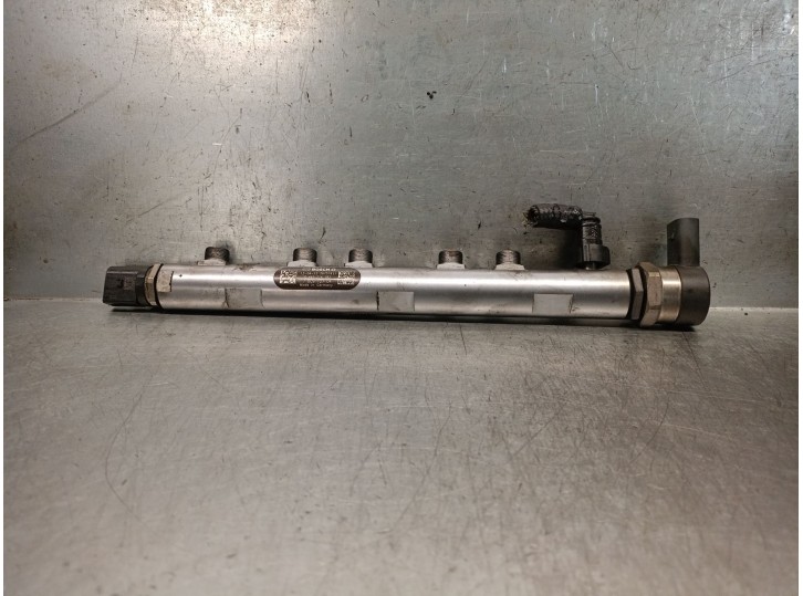 Recambio de rampa inyectora para bmw serie 3 lim. (f30) 318d referencia OEM IAM 7809127 13537809127 0445214182 BOSCH