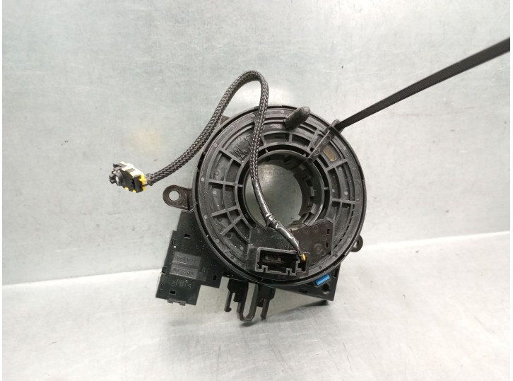 Recambio de anillo airbag para dacia sandero iii 1.0 tce 90 referencia OEM IAM 255543182R 255543182R 