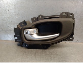 Replacement front left interior door handle for Jeep Compass (MP, M6, MV, M7) 2.0 CRD 4x4 OEM IAM reference 5SX65TRMAA 6ER