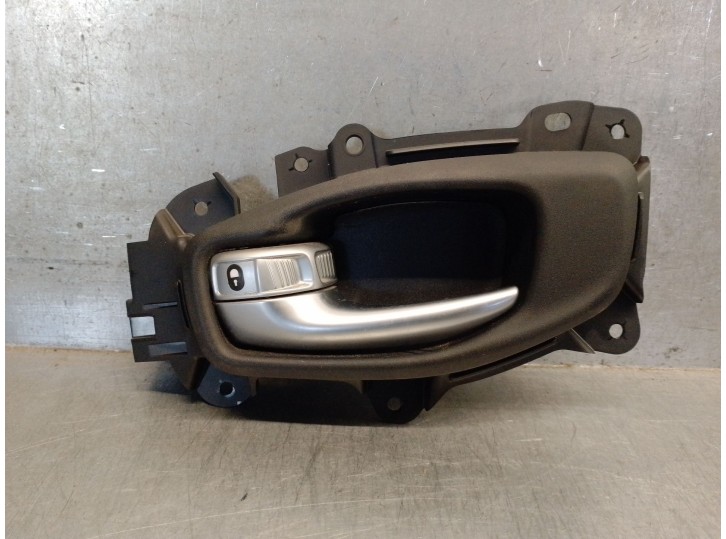 Replacement front left interior door handle for Jeep Compass (MP, M6, MV, M7) 2.0 CRD 4x4 OEM IAM reference 5SX65TRMAA 6ER