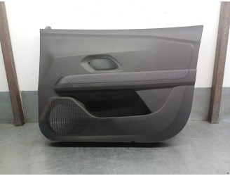 Recambio de guarnecido puerta delantera derecha para dacia sandero iii 1.0 tce 90 referencia OEM IAM 809001349R 809001349R 