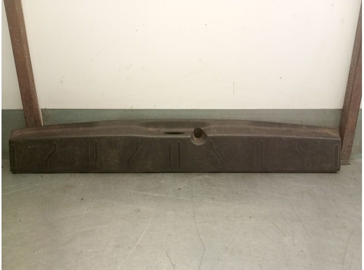 Recambio de molduras traseras para peugeot partner kasten 1.6 16v hdi referencia OEM IAM 9682027877 9682027877 