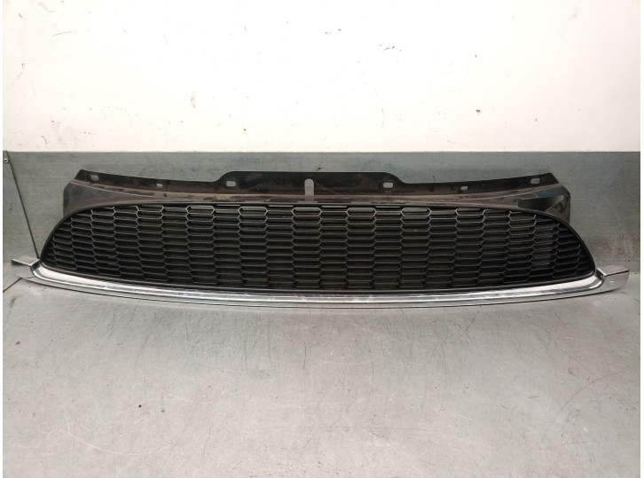 Recambio de rejilla delantera para mini mini (r56) cooper s referencia OEM IAM 51110442012 51110442012 