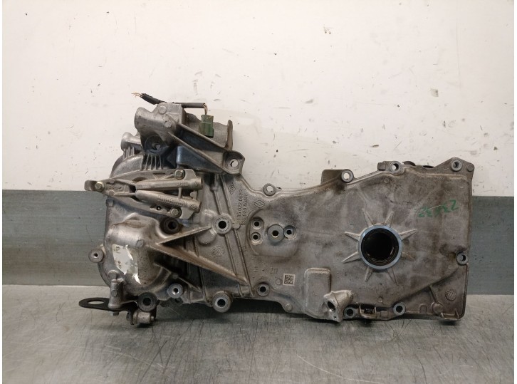 Recambio de tapa distribucion para renault clio iv 0.9 referencia OEM IAM 135022061R  