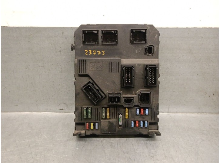 Recambio de caja reles / fusibles para peugeot 407 2.2 cat referencia OEM IAM 9655708480 SIEMENS