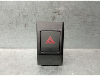 Replacement hazard warning switch for Seat Leon SP KL / SFDXDEX0 1.5 Leon SP OEM IAM reference 6F0953235 6F0953235 