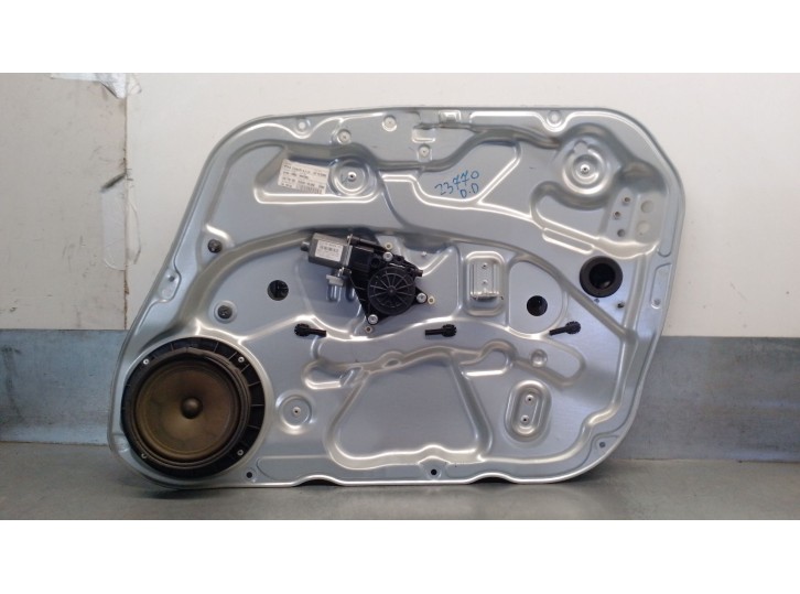 Recambio de elevalunas delantero derecho para hyundai i30 1.6 crdi cat referencia OEM IAM 824802R030 824602R000 