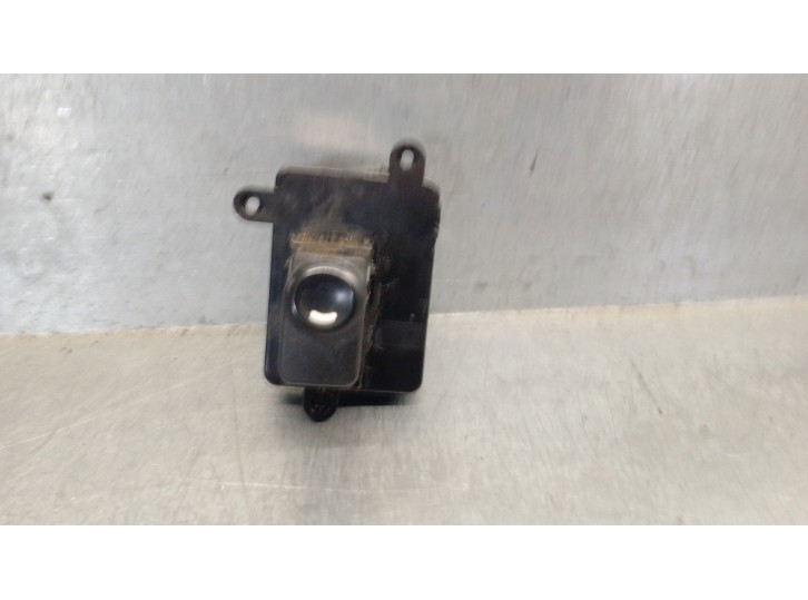 Recambio de mando elevalunas delantero derecho para hyundai i30 1.6 crdi cat referencia OEM IAM 935752L011 935752L011 