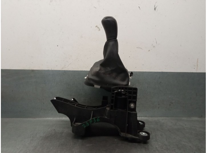 Recambio de palanca cambio para mazda 3 (bl) 1.6 mzr cd (bl14) referencia OEM IAM BEV246100 BEV246100A 