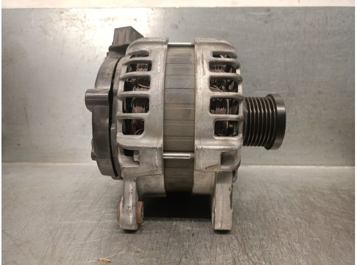 Recambio de alternador para dacia sandero iii 1.0 tce 90 referencia OEM IAM 231007769R 231005607R F000BL08V8 SEG