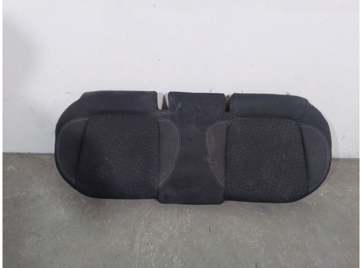 Recambio de asientos traseros para ford puma 1.0 ecoboost cat referencia OEM IAM L1TBA63840AD L1TBA63840AD 