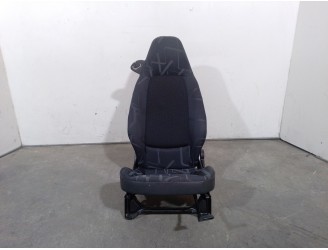 Recambio de asiento delantero derecho para smart coupe 1.0 cat referencia OEM IAM A4519104234 A4519104234 