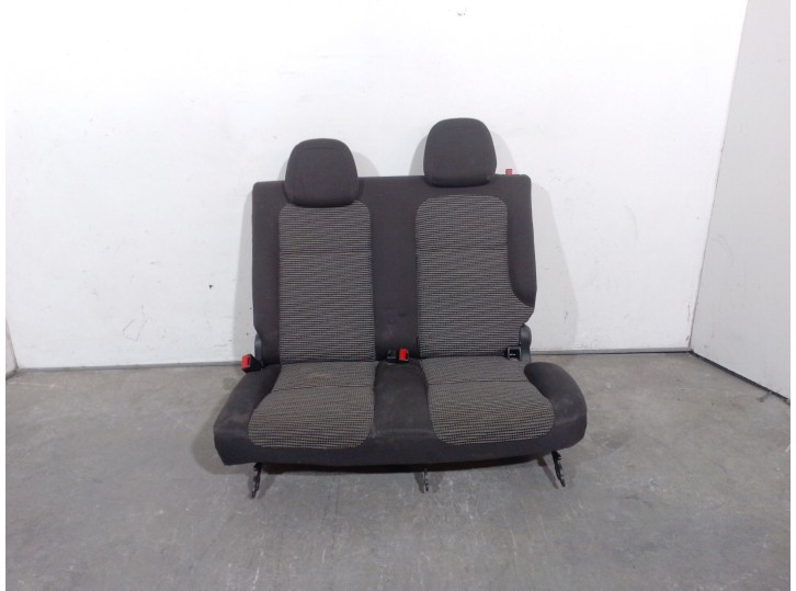 Recambio de asientos trasero izquierdo para peugeot partner kasten 1.6 16v hdi referencia OEM IAM 8846CE 8846CE 