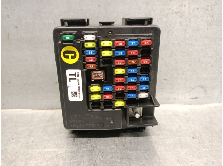 Recambio de caja reles / fusibles para hyundai tucson (tl, tle) 1.7 crdi referencia OEM IAM 91950D3230A 