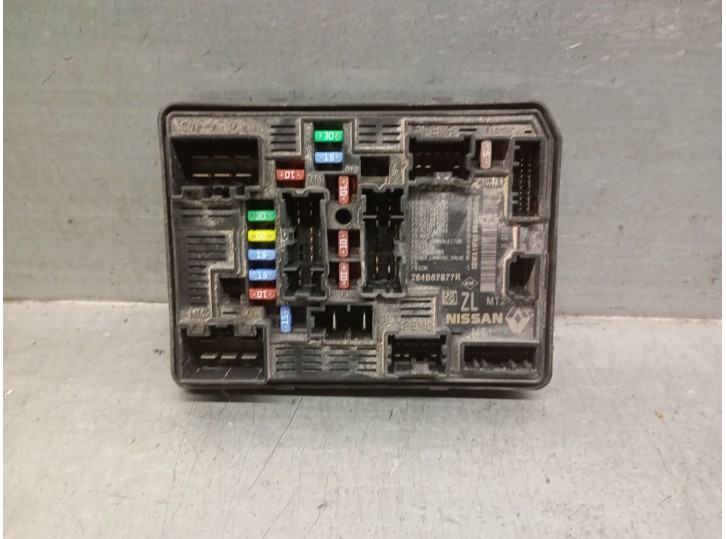 Recambio de caja reles / fusibles para renault captur ii (hf_) lpg (hfmt) referencia OEM IAM 284B67877R 284B67877R 
