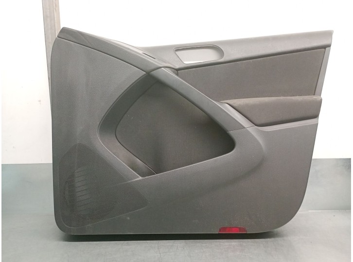 Recambio de guarnecido puerta delantera derecha para volkswagen tiguan (5n_) 2.0 tdi referencia OEM IAM 5N0867012 5N0867012B 