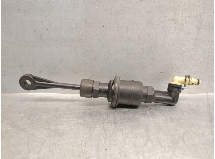 Recambio de bombin embrague para hyundai tucson (tl, tle) 1.7 crdi referencia OEM IAM 41605D3000 41605D3000 